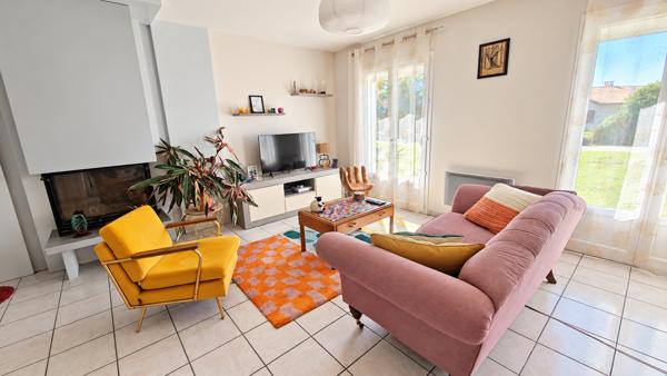 SAINT MARTIN DE HINX - MAISON FAMILIALE 162m2 - 4 CHAMBRES - TERRAIN CONSTRUCTIBLE ET DIVISIBLE 1730m2