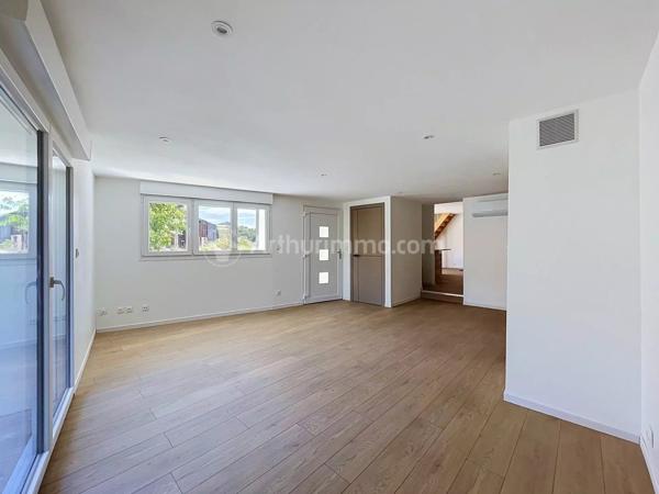 Vente                                                      Maison
                        
                     4 pièces                      86 m2                     à Orbeil