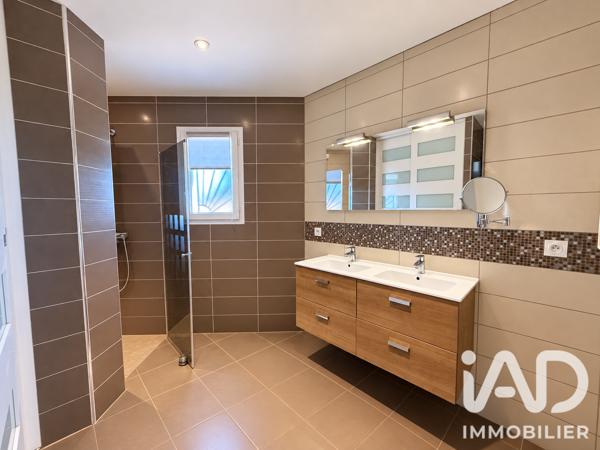Maison à vendre 5 pièces 124,59 m² Pollestres
