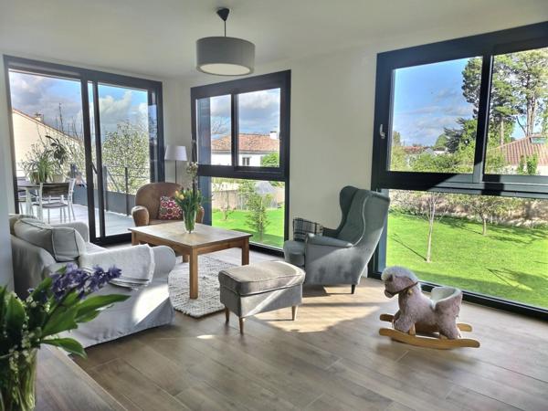 Maison à LES SORINIERES, 44840 - 7 pièces 160m²