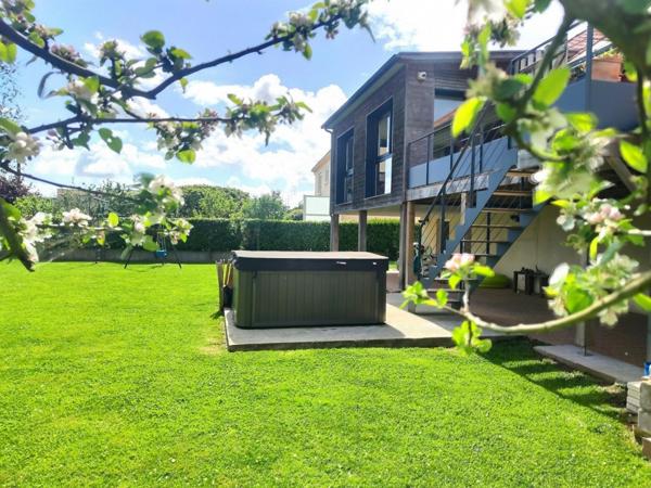 Maison à LES SORINIERES, 44840 - 7 pièces 160m²