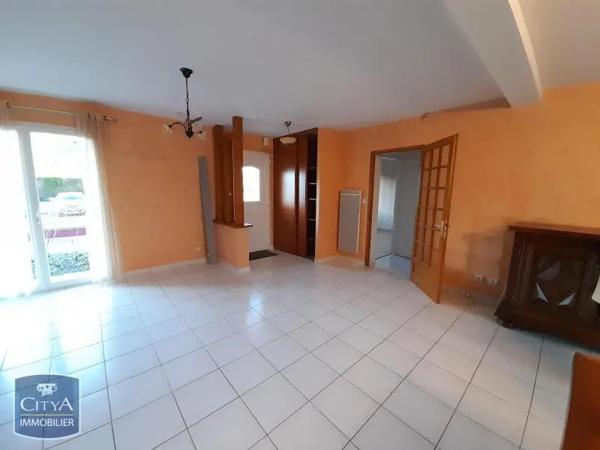 Maison à louer 5 pièces 128.59m² Saint-Astier (24110)