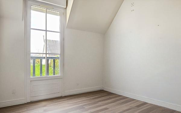 Appartement à vendre    3 pièces • 48,05 m2 Villers-Saint-Frambourg