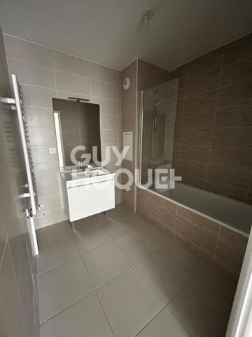 Appartement OTHIS 3 pièce(s) 60.1m2