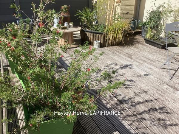 Immeuble à vendre à Mortain (50) – Local commercial et appartement avec garage