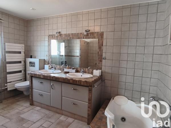 Maison 6 pièces de 157 m² à Saint-Cyprien (66750)