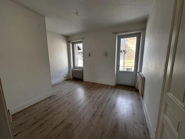 Vente Immeuble 3 pièces 74 m2 à Entrelacs