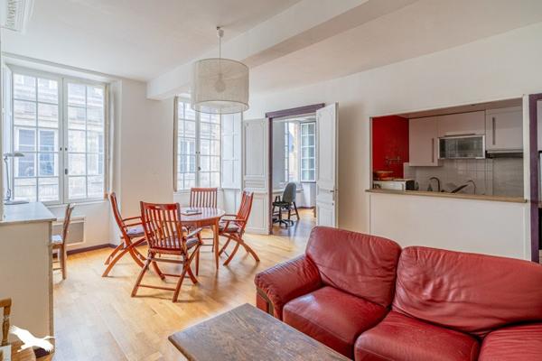 Appartement à vendre |  Bordeaux |  4 pièces | 85 m²