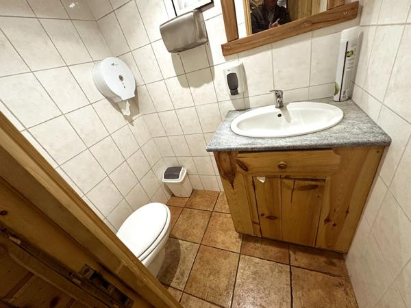 LA FOUX D'ALLOS (04), FDC et MURS, à vendre restaurant avec terrasse CA 170KE