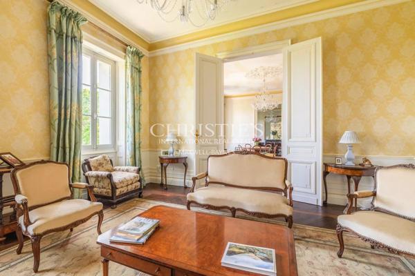 Un art de vivre à la française, château historique près de Saint-Émilion