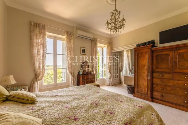 Un art de vivre à la française, château historique près de Saint-Émilion