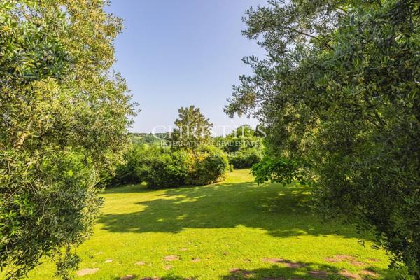 Un art de vivre à la française, château historique près de Saint-Émilion