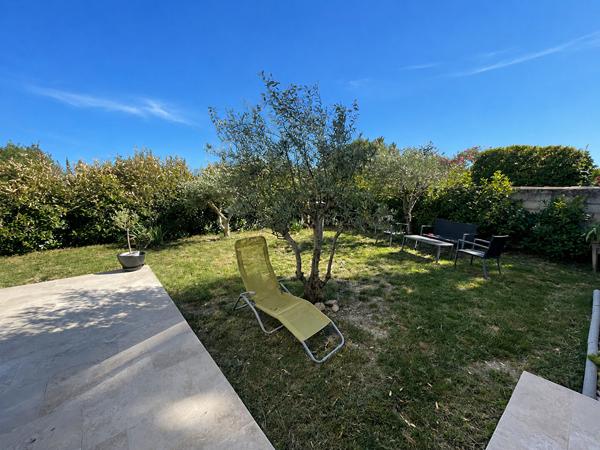 SAINT SATURNIN LES AVIGNON - MAISON RECENTE DE 110 M² DE SURF HAB SUR UNE TERRAIN AVEC GARAGE