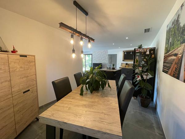 SAINT SATURNIN LES AVIGNON - MAISON RECENTE DE 110 M² DE SURF HAB SUR UNE TERRAIN AVEC GARAGE