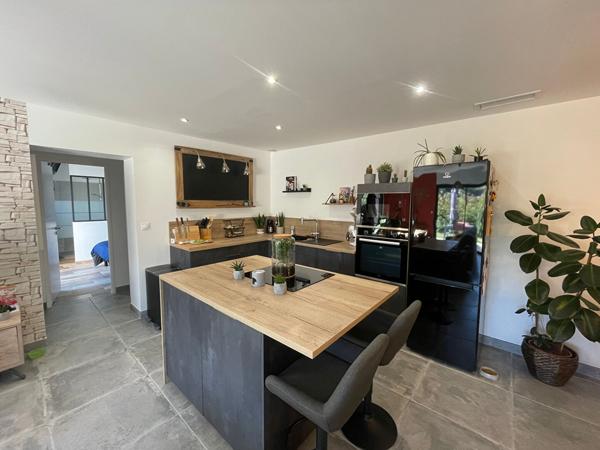 SAINT SATURNIN LES AVIGNON - MAISON RECENTE DE 110 M² DE SURF HAB SUR UNE TERRAIN AVEC GARAGE