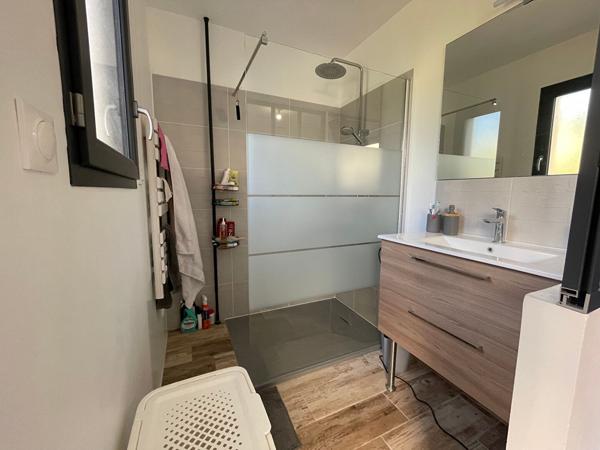 SAINT SATURNIN LES AVIGNON - MAISON RECENTE DE 110 M² DE SURF HAB SUR UNE TERRAIN AVEC GARAGE