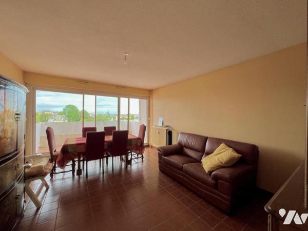 APPARTEMENT T2 AVEC GARAGE AU CALME