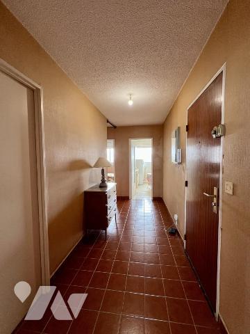 APPARTEMENT T2 AVEC GARAGE AU CALME