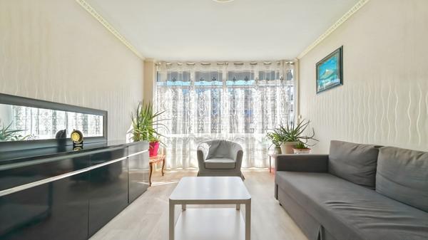 Appartement 3/4 PIECES - RUE DU POINT DU JOUR