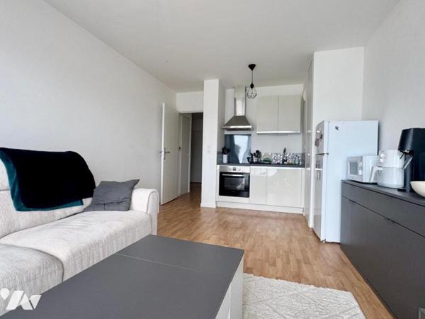 LANESTER - APPARTEMENT T2 / RESIDENCE LES GARDENIAS. Très bon état