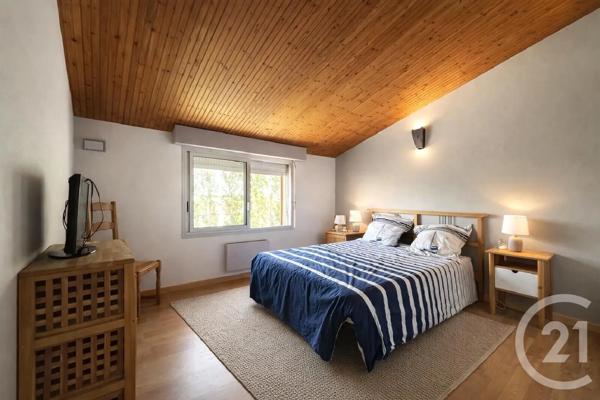 Maison à vendre  7 pièces - 169,76 m 2   ST HILAIRE DE RIEZ  - 85
