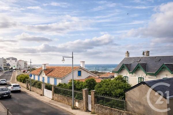 Maison à vendre  2 pièces - 65,14 m 2   ST HILAIRE DE RIEZ  - 85