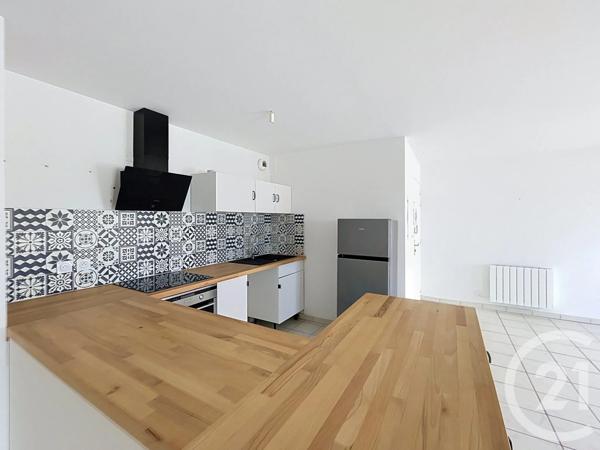 Maison à vendre  2 pièces - 65,14 m 2   ST HILAIRE DE RIEZ  - 85