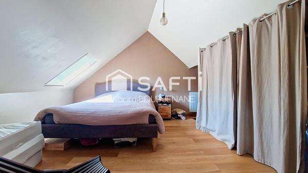 Maison de ville, 3 chambres, 2 pièces d'eau, terrasse...