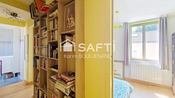 Maison de ville, 3 chambres, 2 pièces d'eau, terrasse...