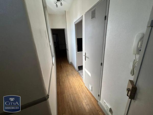 Appartement à louer 2 pièces 46.08m² Châlons-en-Champagne (51000)
