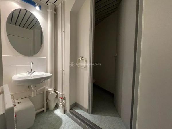 Location Local commercial 2 pièces 50 m2 à Villebon-sur-Yvette