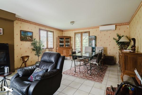 Maison à vendre 430 000 € Chassieu 5 p 119 m² DPE D