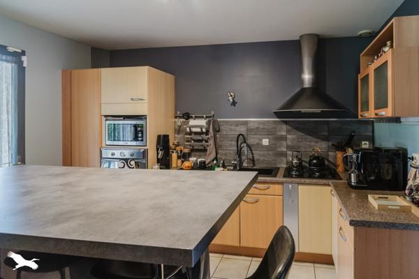 Maison à vendre 430 000 € Chassieu 5 p 119 m² DPE D
