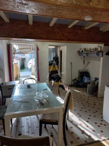 Bon rendement pour cet ensemble immobilier composé de deux maisons