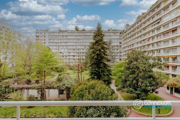 Auteuil Nord -  4 pièces- 3 chambres - balcons