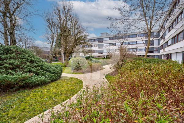 SEVRES RIVE GAUCHE - APPARTEMENT FAMILIAL €495 000 ** - Référence 596-S