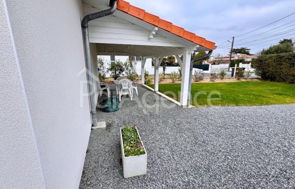 Maison de plain-pied non mitoyenne Parfait état