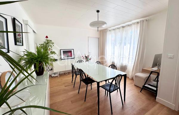 Maison de plain-pied non mitoyenne Parfait état