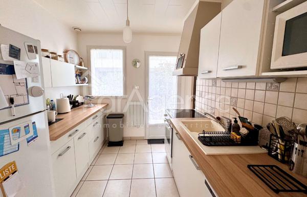 Maison de plain-pied non mitoyenne Parfait état