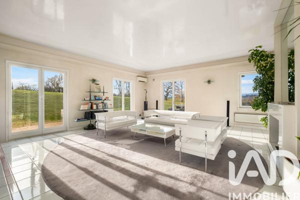 Maison à vendre 5 pièces 270 m² Saint-Genis-Laval