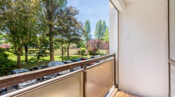 Appartement à vendre T 4 pièces CLICHY SOUS BOIS (93)
