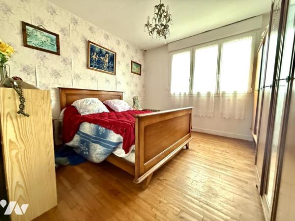 NOYAL-MUZILLAC : maison à rénover proche du centre