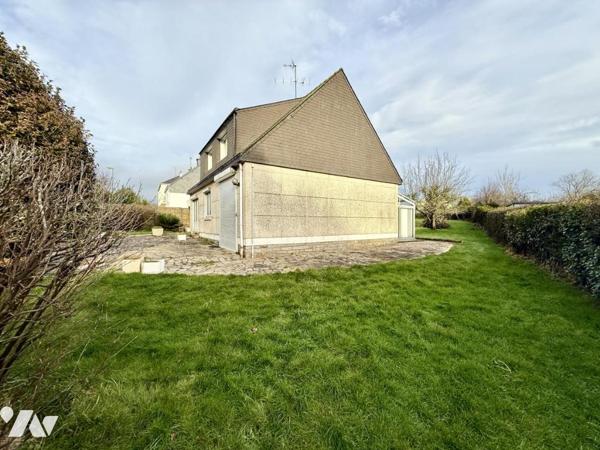 NOYAL-MUZILLAC : maison à rénover proche du centre