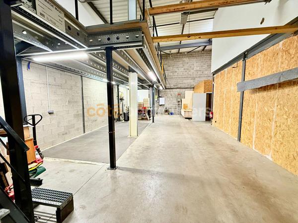 Location Local commercial230 m² - BELBEUF (76240)
