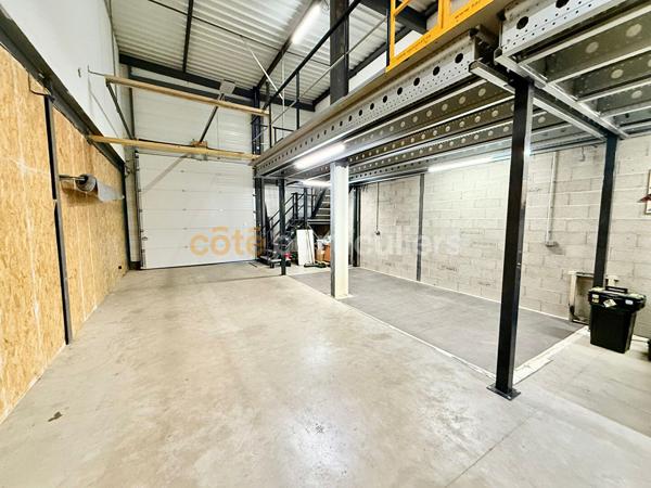 Location Local commercial230 m² - BELBEUF (76240)