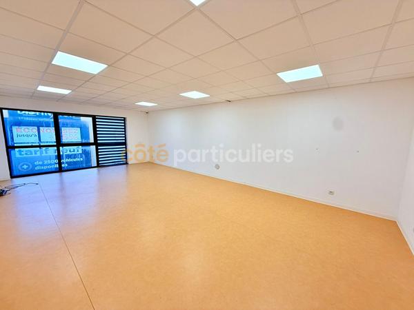 Location Local commercial230 m² - BELBEUF (76240)