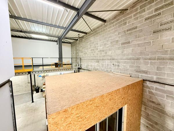 Location Local commercial230 m² - BELBEUF (76240)