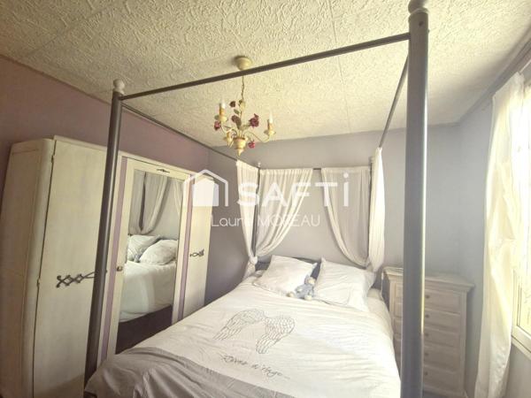 Maison familiale entre ville et campagne