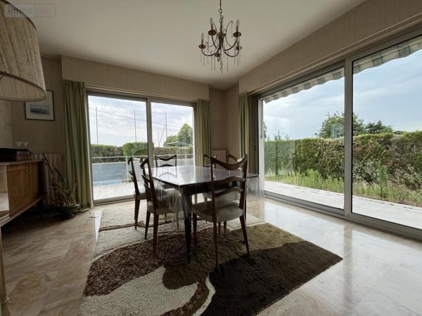 Maison à vendre à Connerré dans la Sarthe (72160), ref : 72033-342