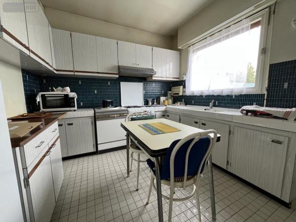 Maison à vendre à Connerré dans la Sarthe (72160), ref : 72033-342